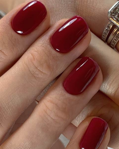 SMALTO CND VINYLUX Cherry Apple